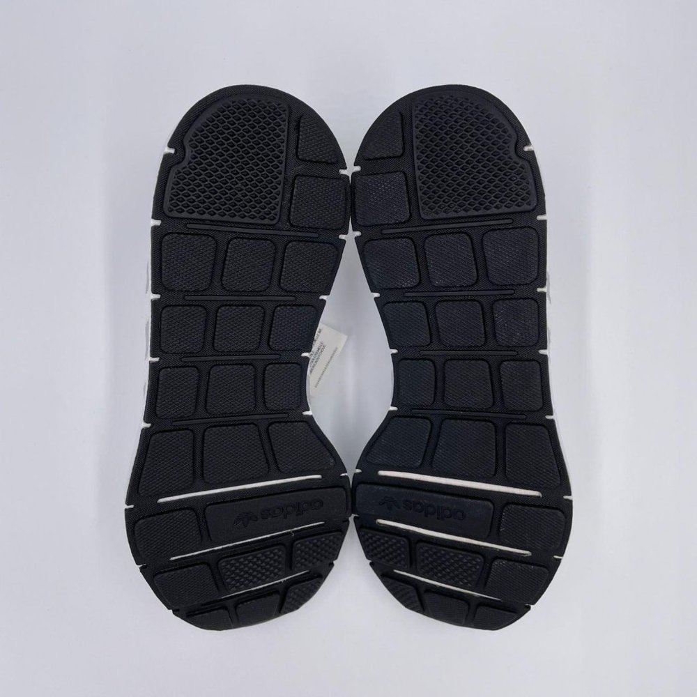 Adidas Swift Run RF White Womens Shoes - Picture 6 of 8